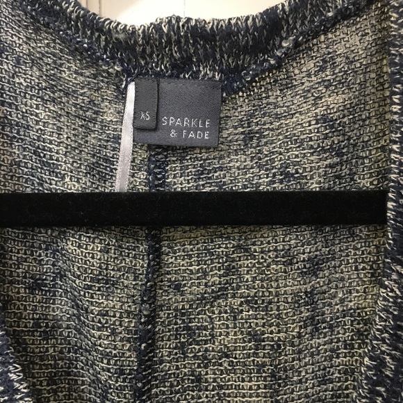 Top - Picture 3 of 4